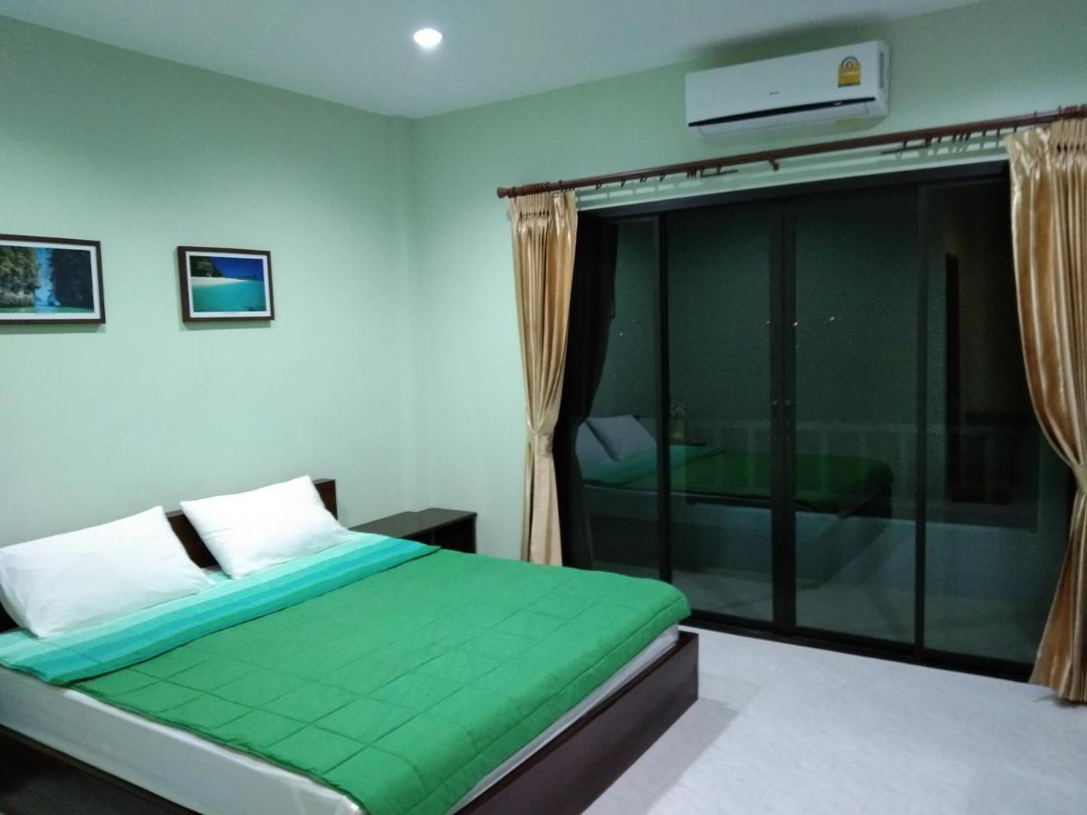 Apartamento Am House Klong Muang Beach Exterior foto