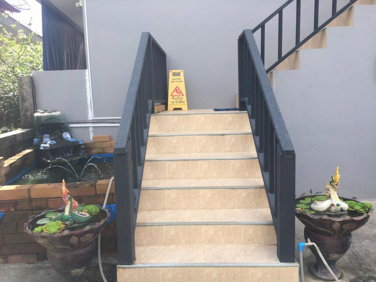 Apartamento Am House Klong Muang Beach Exterior foto
